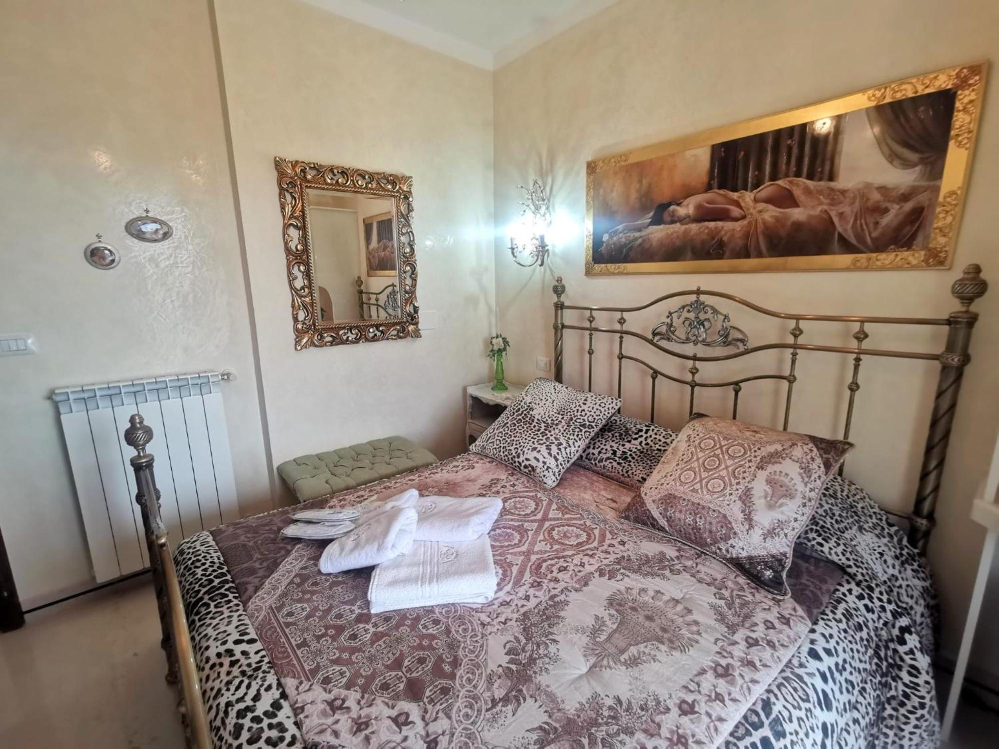 Queen'S Luxurious House Gallipoli Esterno foto